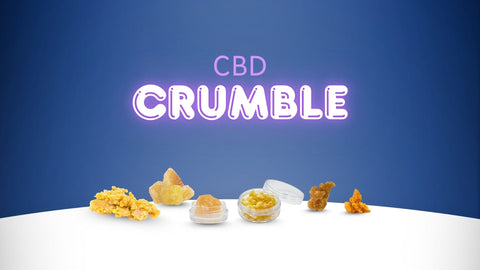 Verschiedene CBD Crumble Produkte mit leuchtendem Schriftzug auf blauem Hintergrund.