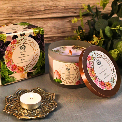 Green Tree Duftkerze Love Rose mit Rosenquartz - Steinen