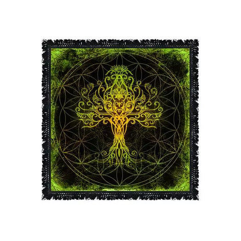 Quadratisches Green Tree Altartuch 60 × 60 cm mit goldenem Lebensbaum, grüner Blume des Lebens auf schwarzem Hintergrund und dekorativen Fransen