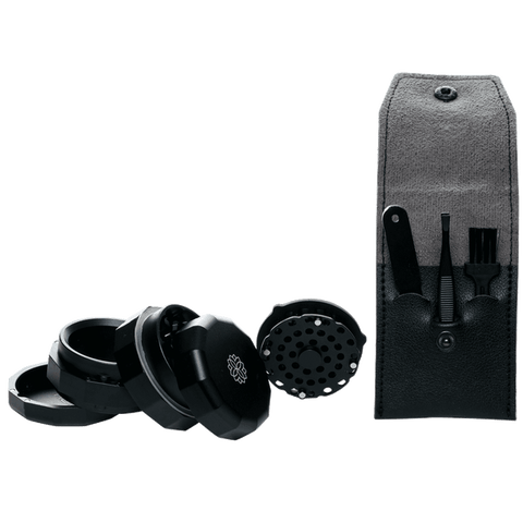 CBD & Räucherwerk Online Shop Schweiz | CAPU Herb Grinder Blacked Out Edition
findest du im Viweedy Store in Basel