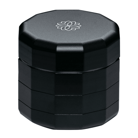 CBD & Räucherwerk Online Shop Schweiz | CAPU Herb Grinder Blacked Out Edition
findest du im Viweedy Store in Basel