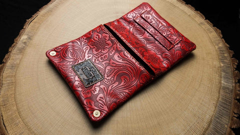 CBD & Räucherwerk Online Shop Schweiz | Kavatza Tabaktasche, Red Flower
findest du im Viweedy Store in Basel