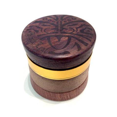 CBD & Räucherwerk Online Shop Schweiz | Black Leaf - Maori, Alu- / Holzgrinder 4-tlg.
findest du im Viweedy Store in Basel