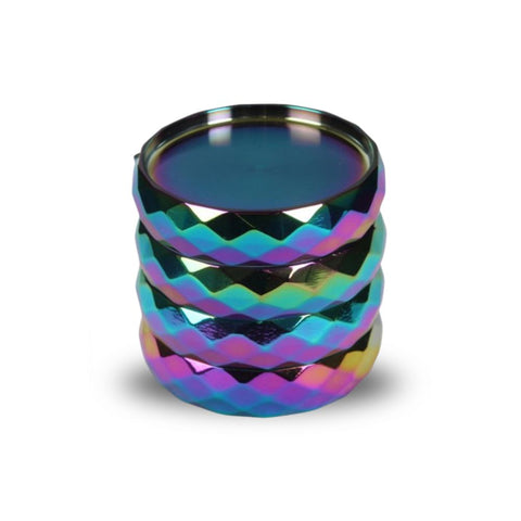 Grinder Crystal Rainbow Zinc 4er in futuristischem Chrom-Rainbow-Look mit 4 Teilen.