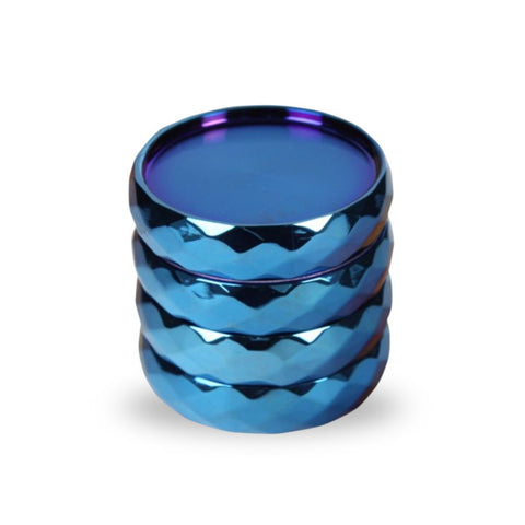 Grinder Crystal Blue Zinc 4er, 4-teilig, Zink-Grinder in auffälliger blauer Chrom-Optik, stabil und präzise.