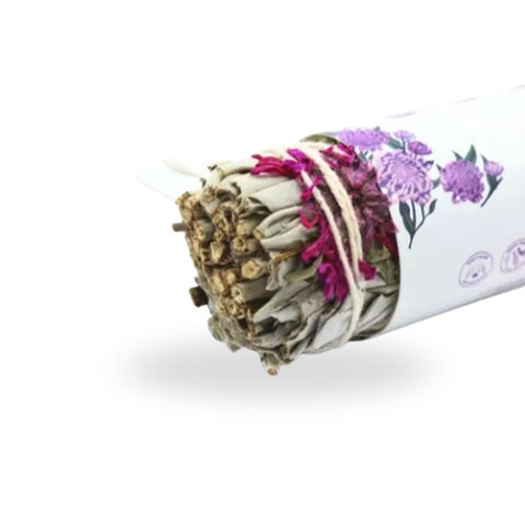 Dahlia Sage - Smudge Stick, handgebundenes Smudge-Bündel mit Salbei und Dahlienblüten für Reinigung und Herzenergie.