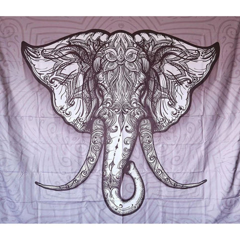 Rechteckiges Elephant Mandala Wandtuch 150 × 130 cm mit kunstvoll verziertem Elefantenkopf, langen Stosszähnen und Mandala-Ornamenten auf lilafarbenem Hintergrund