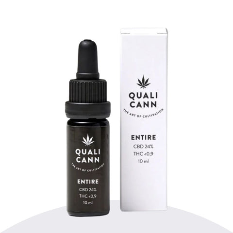Qualicann ENTIRE 24% CBD Öl - Vollspektrum Aromaöl in einer 10ml Pipettenflasche mit Verpackung.