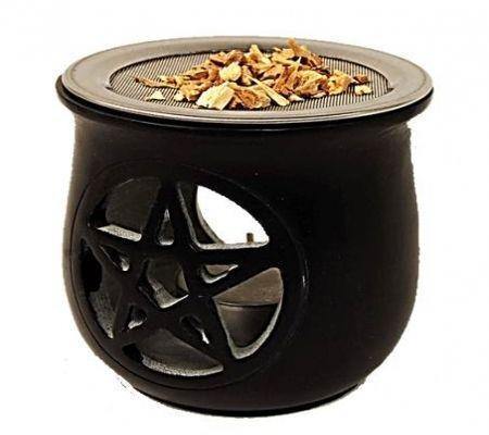 CBD & Räucherwerk Online Shop Schweiz | Aromabrenner Pentacle Black Soapstone by Green Tree
 findest du im Viweedy Store in Basel