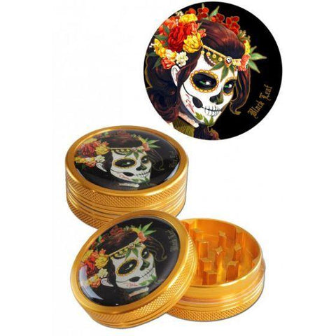 CBD & Räucherwerk Online Shop Schweiz | Black Leaf Mexican Skull Grinder bronze, 2-tlg.
 findest du im Viweedy Store in Basel