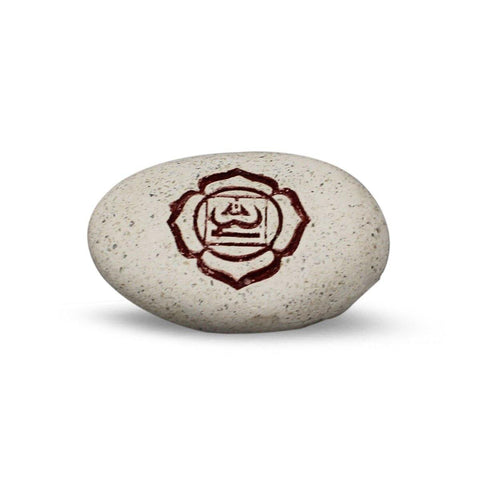 CBD & Räucherwerk Online Shop Schweiz | Pebble - Gravierter Fluss Stein 1. Chakra Rot
 findest du im Viweedy Store in Basel