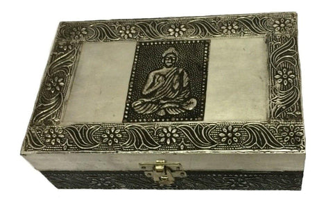 CBD & Räucherwerk Online Shop Schweiz | Weißmetall Buddha Box
 findest du im Viweedy Store in Basel